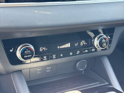 2025 Mitsubishi Outlander ES