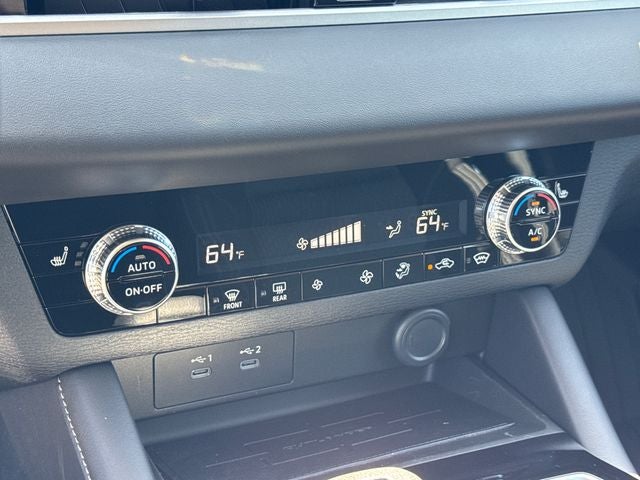 2025 Mitsubishi Outlander ES