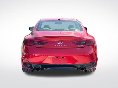 2017 INFINITI Q60 Red Sport 400