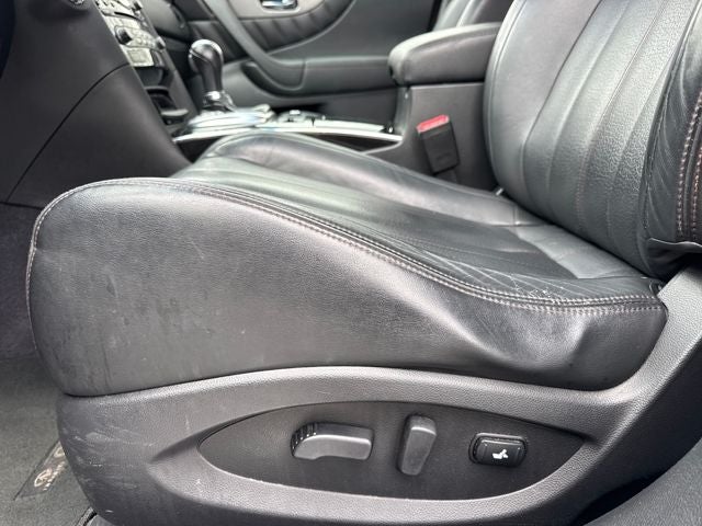 2014 INFINITI QX70 Base