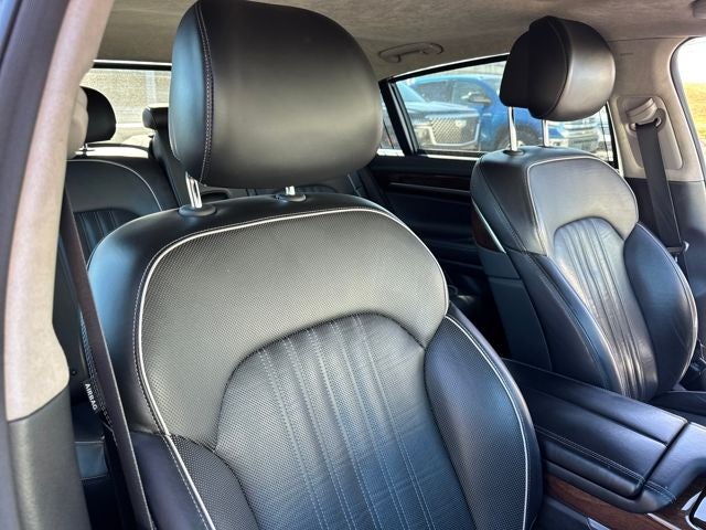 2018 Genesis G90 3.3T Premium