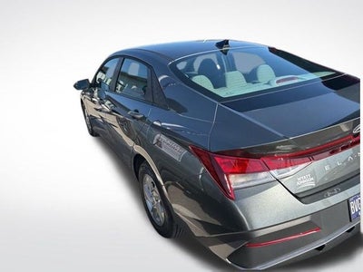 2025 Hyundai Elantra SE