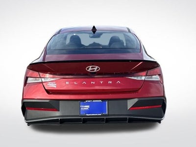 2025 Hyundai Elantra SEL Sport