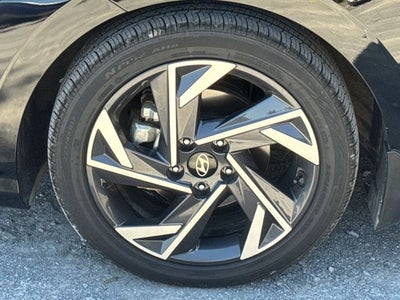 2024 Hyundai Elantra Limited