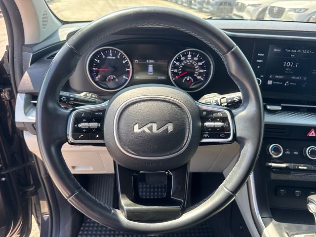 2022 Kia Carnival LXS
