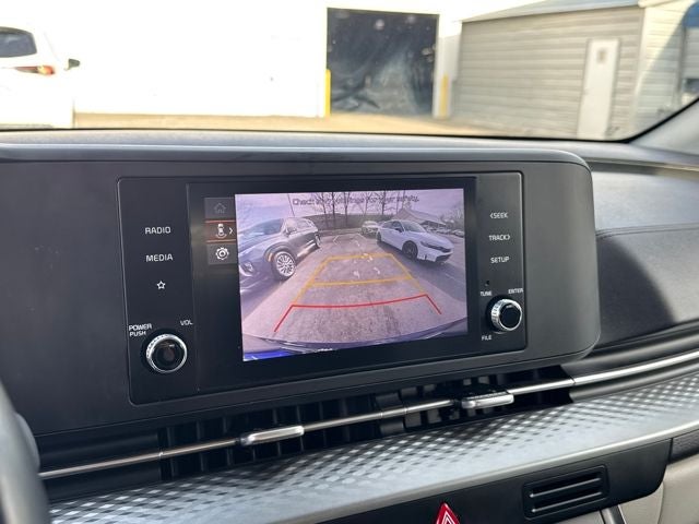 2023 Kia Carnival LX