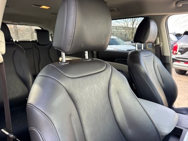 2023 Kia Carnival LX