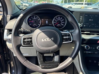 2024 Kia Carnival LX