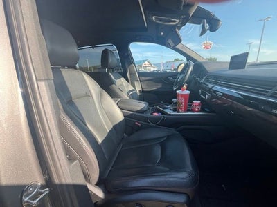 2017 Audi Q7 3.0T Prestige quattro