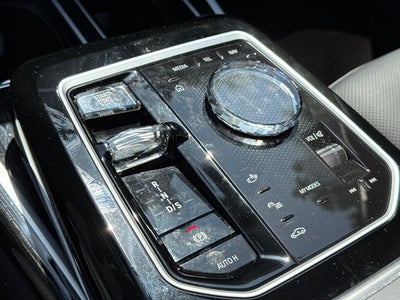 2023 BMW 7 Series 740i