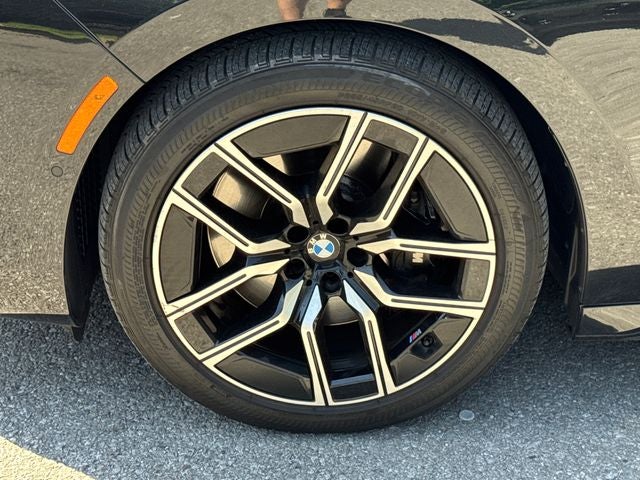 2023 BMW 7 Series 740i