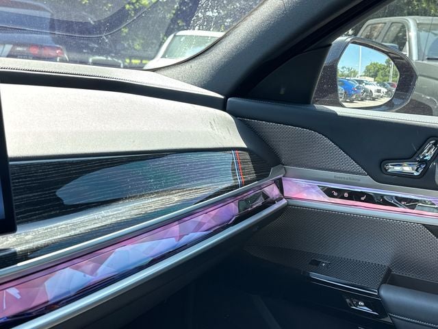 2023 BMW 7 Series 740i