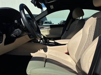 2021 BMW 5 Series 530i