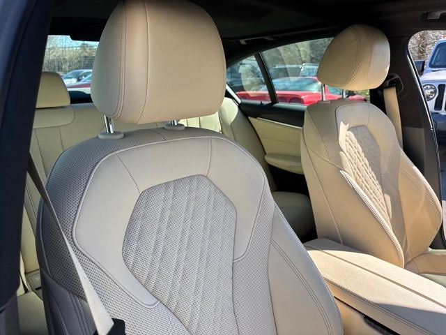 2021 BMW 5 Series 530i