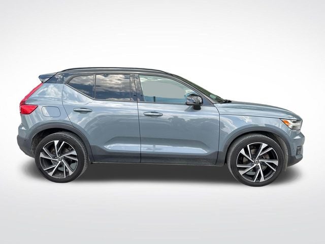 2020 Volvo XC40 R-Design