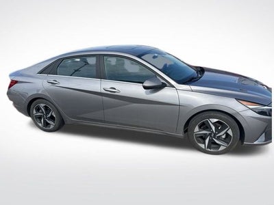 2022 Hyundai Elantra Limited
