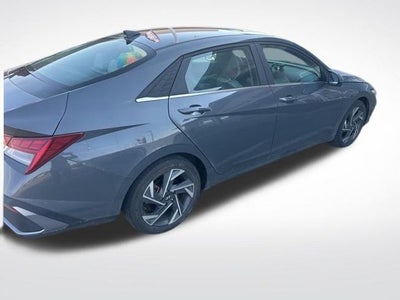 2024 Hyundai Elantra Limited